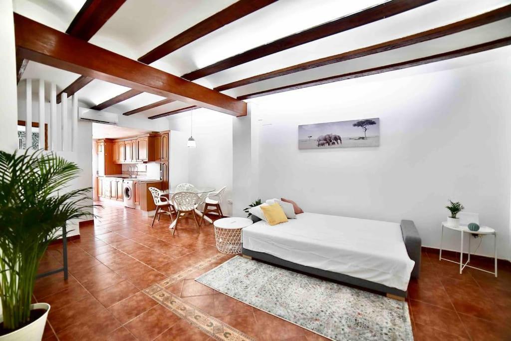 Lux Living - Valencia Center Apartment Bagian luar foto